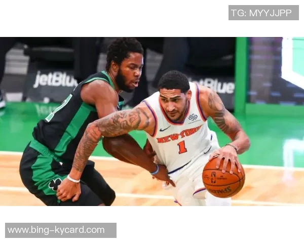 杰伦布朗首节表现低迷仅得7分2板投篮命中率堪忧需调整状态